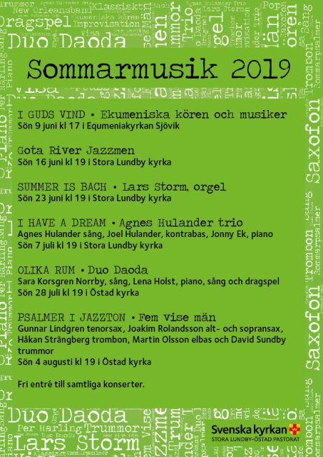 Affisch från sommarmusikkonsertserie. Grön bakgrund med vitt ordmoln. Ovanpå det en grön yta med svart text.